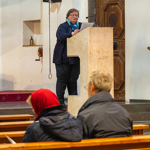 Heilsames Singen in der Pfarrkirche mit Katharina Schwingenschuh