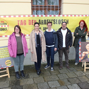 Gruppenfoto mit LR Ulrike Schwarz und LR Ines Vukajlovic